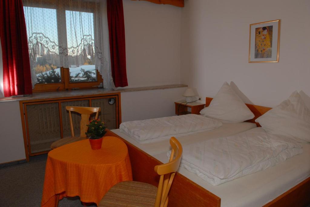 Hotel Gasthof Zum Neubau Кислег Номер фото